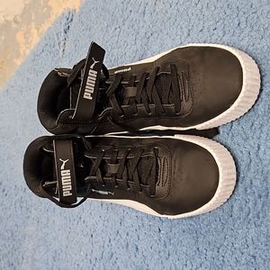 Womens puma hightops